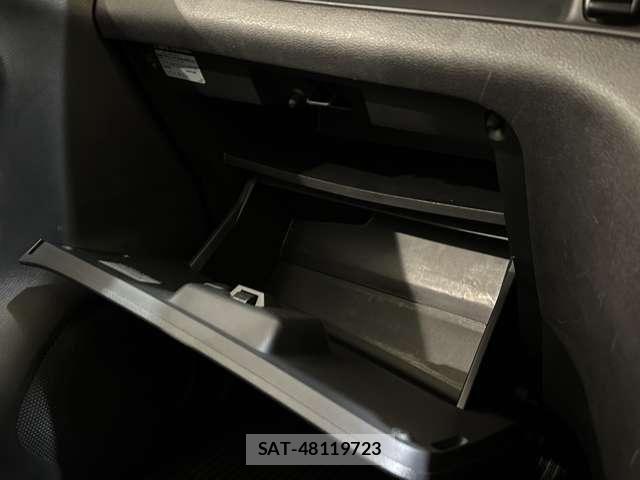 Nissan SERENA 2019-11 6998022-27