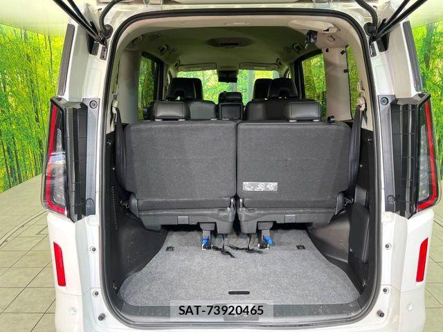 Nissan SERENA 2023-11 6997976-9