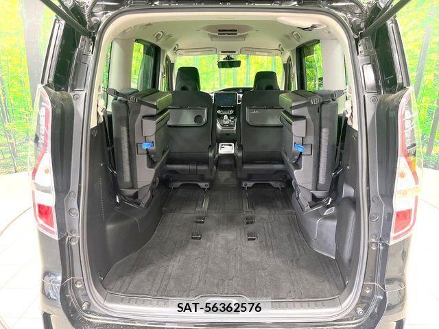 Nissan SERENA 2022-11 7021506-11