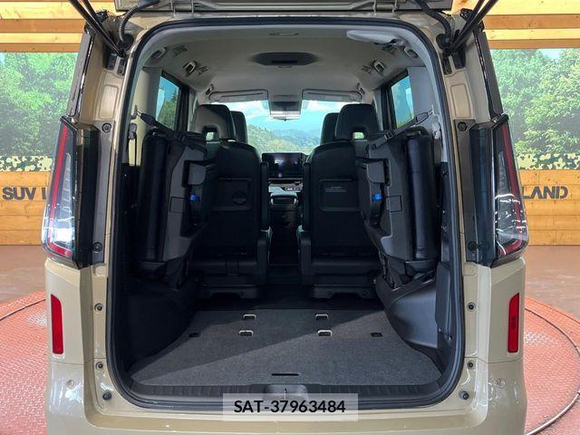 Nissan SERENA 2023-05 7021500-10