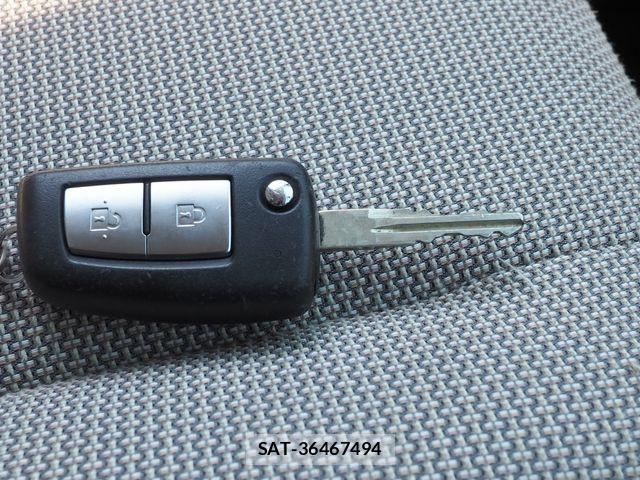 Nissan SERENA 2017-02 7021534-11