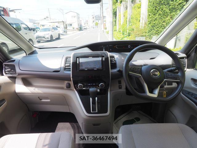 Nissan SERENA 2017-02 7021534-1
