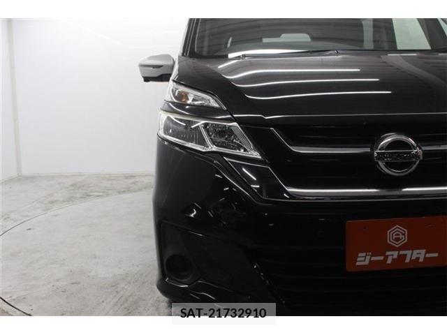 Nissan SERENA 2017-10 7021535-10