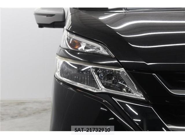 Nissan SERENA 2017-10 7021535-11