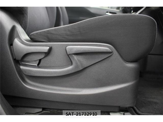 Nissan SERENA 2017-10 7021535-25
