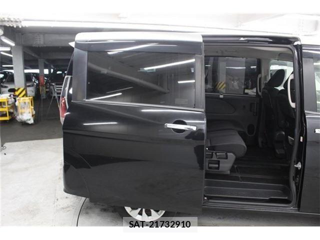 Nissan SERENA 2017-10 7021535-29