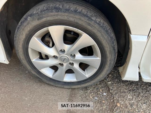 Nissan SERENA 2012-08 7021539-9