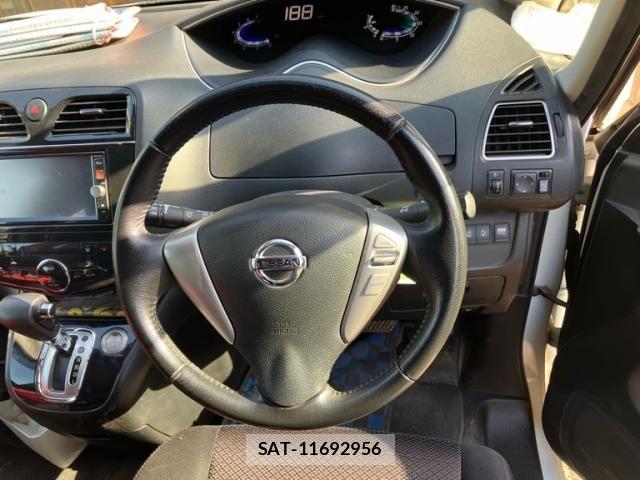 Nissan SERENA 2012-08 7021539-11