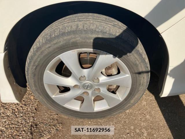 Nissan SERENA 2012-08 7021539-6