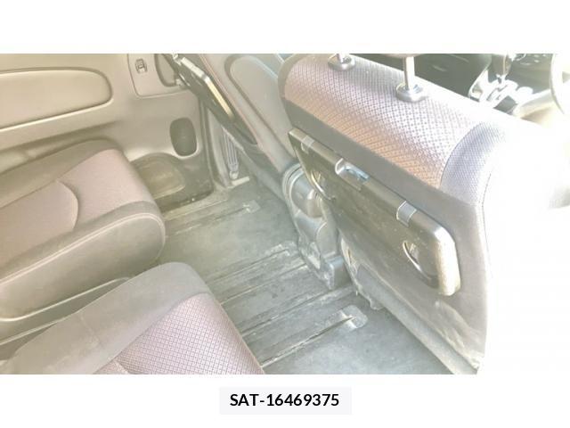 Nissan SERENA 2011-09 7021540-12
