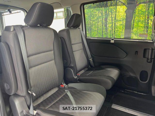Nissan SERENA 2019-10 7021529-10