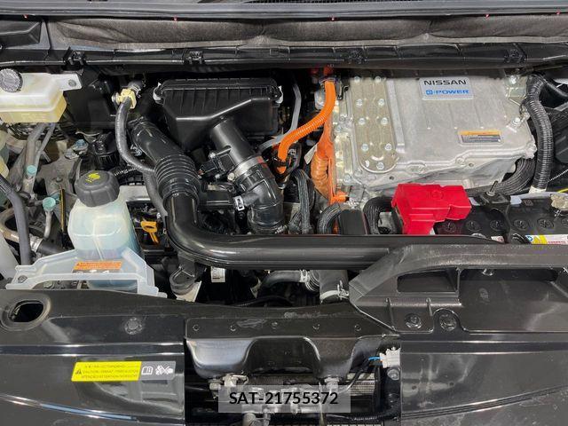 Nissan SERENA 2019-10 7021529-17