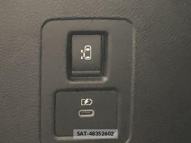 Nissan SERENA 2024-04 7060595-21