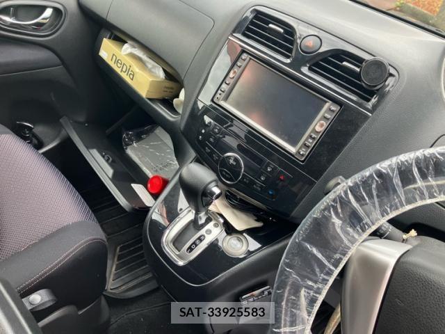 Nissan SERENA 2011-06 7060635-9