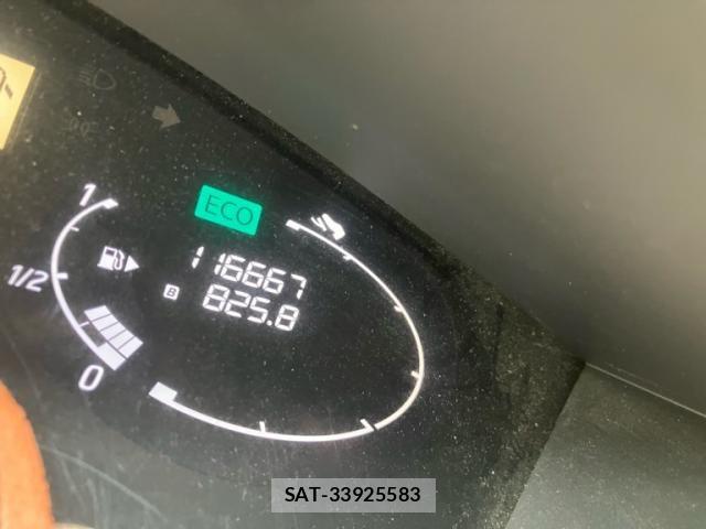 Nissan SERENA 2011-06 7060635-17