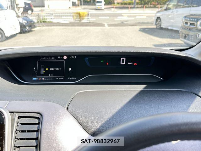 Nissan SERENA 2020-05 7060616-23
