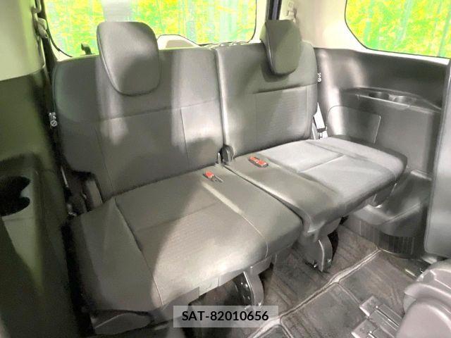 Nissan SERENA 2023-05 7060591-9