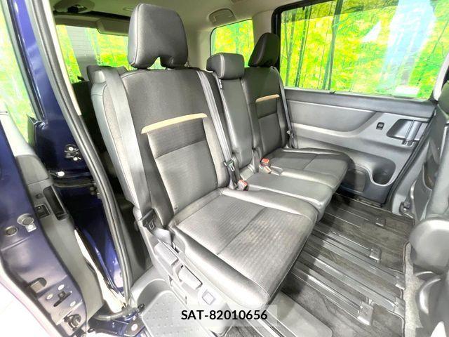 Nissan SERENA 2023-05 7060591-8
