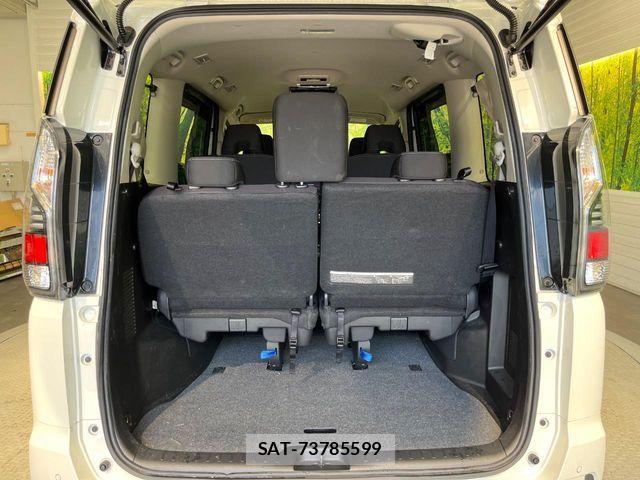 Nissan SERENA 2018-10 7060605-10