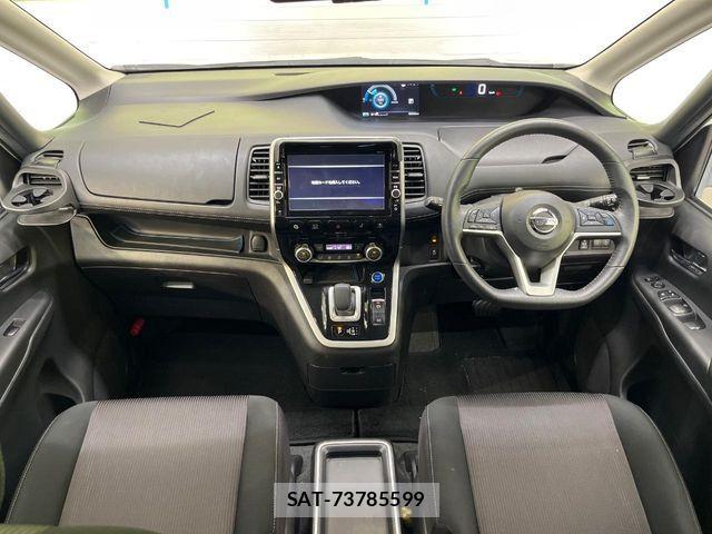 Nissan SERENA 2018-10 7060605-1