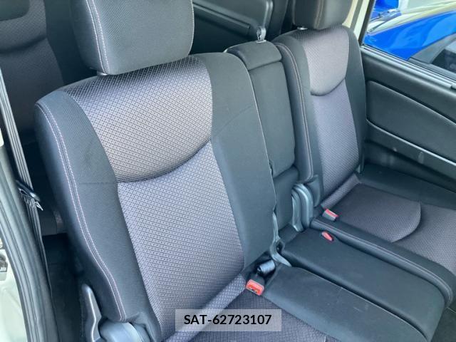 Nissan SERENA 2011-03 7060640-13