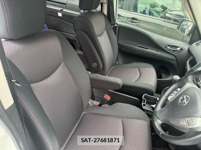 Nissan SERENA 2012-02 7060636-10
