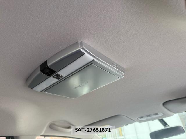 Nissan SERENA 2012-02 7060636-13