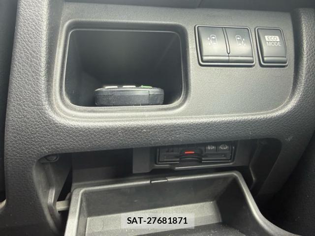 Nissan SERENA 2012-02 7060636-15