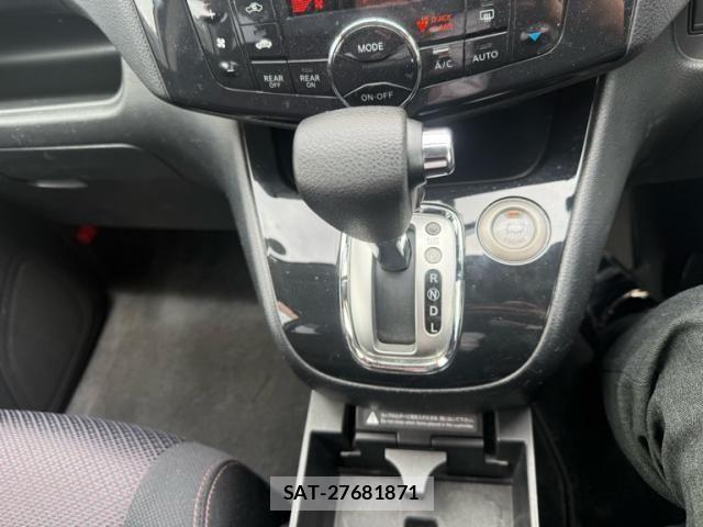 Nissan SERENA 2012-02 7060636-21