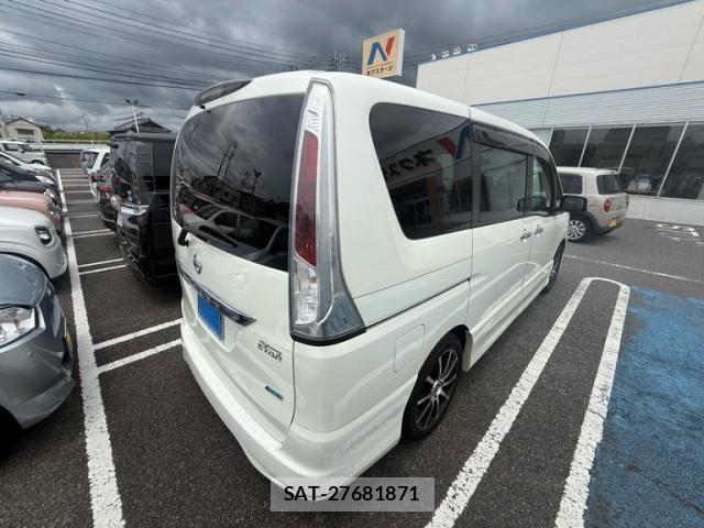 Nissan SERENA 2012-02 7060636-2