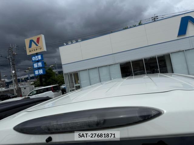 Nissan SERENA 2012-02 7060636-4