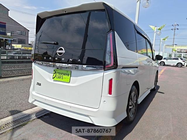 Nissan SERENA 2024-09 7059552-1