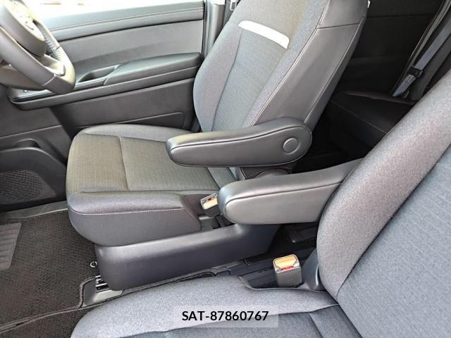 Nissan SERENA 2024-09 7059552-19