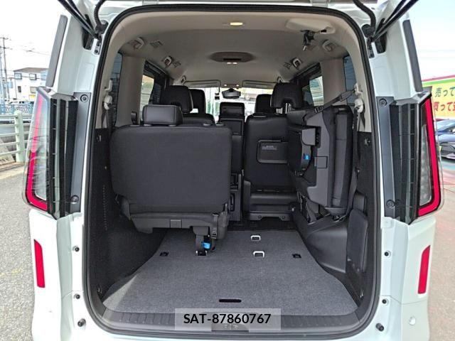Nissan SERENA 2024-09 7059552-25