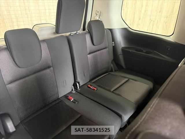 Nissan SERENA 2018-02 7060621-9