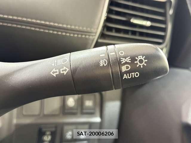 Nissan SERENA 2019-06 7060615-11