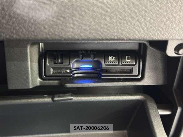 Nissan SERENA 2019-06 7060615-13