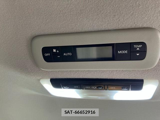Nissan SERENA 2018-06 7060626-12