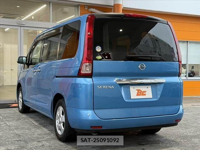 Nissan SERENA 2009-07 7060631-12