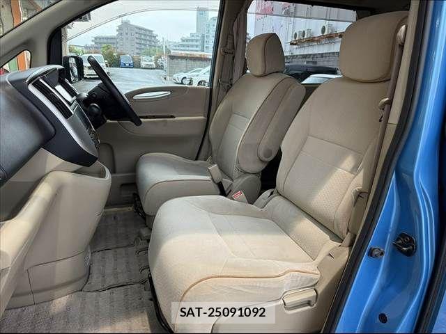 Nissan SERENA 2009-07 7060631-16