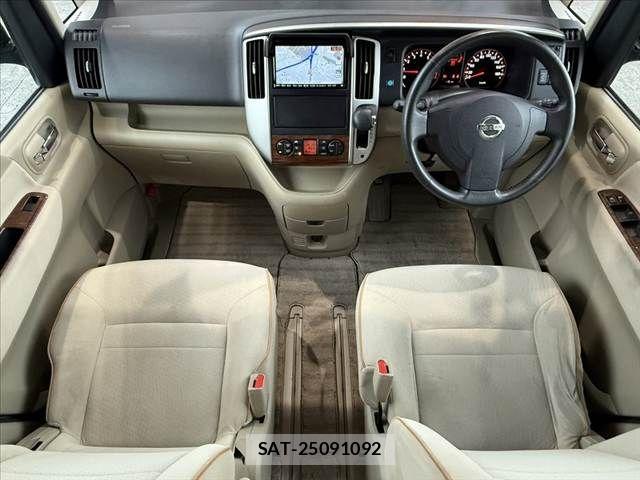 Nissan SERENA 2009-07 7060631-1