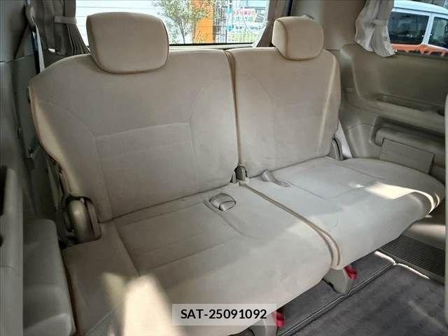 Nissan SERENA 2009-07 7060631-19