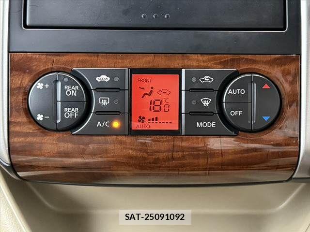 Nissan SERENA 2009-07 7060631-23