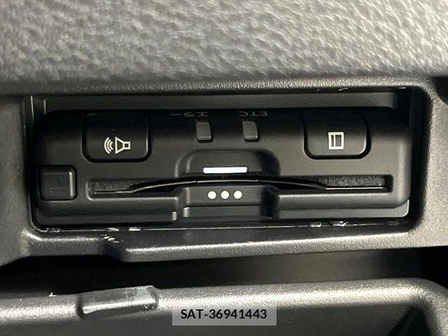 Nissan SERENA 2021-08 7060597-7