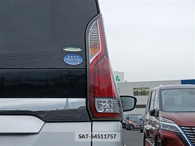 Nissan SERENA 2021-03 7060617-12