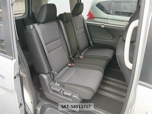 Nissan SERENA 2021-03 7060617-15