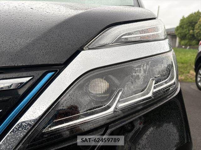 Nissan SERENA 2021-01 7060618-23