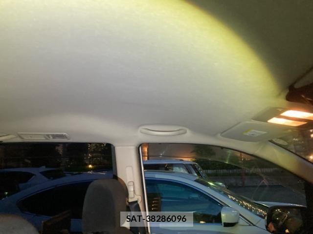 Nissan SERENA 2010-10 7060628-11
