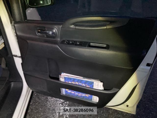 Nissan SERENA 2010-10 7060628-5