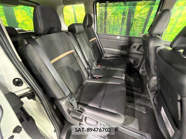Nissan SERENA 2023-12 7060592-8